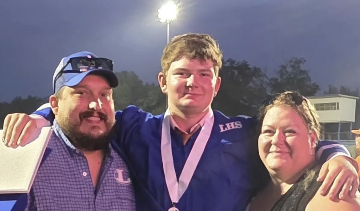 Tragic Two-Vehicle Crash on US 377 Claims Life of 18-Year-Old Coleman Man